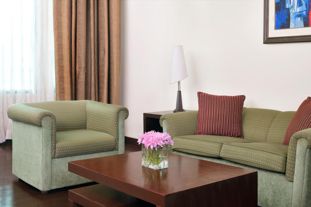 Moevenpick Hotel Карачи Екстериор снимка