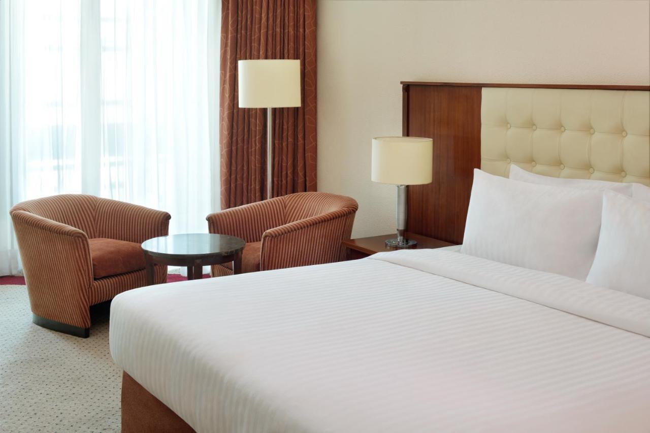 Moevenpick Hotel Карачи Екстериор снимка