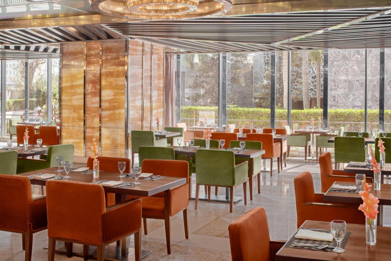 Moevenpick Hotel Карачи Екстериор снимка