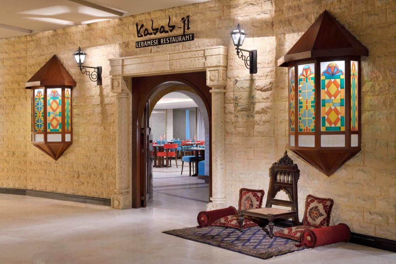 Moevenpick Hotel Карачи Екстериор снимка