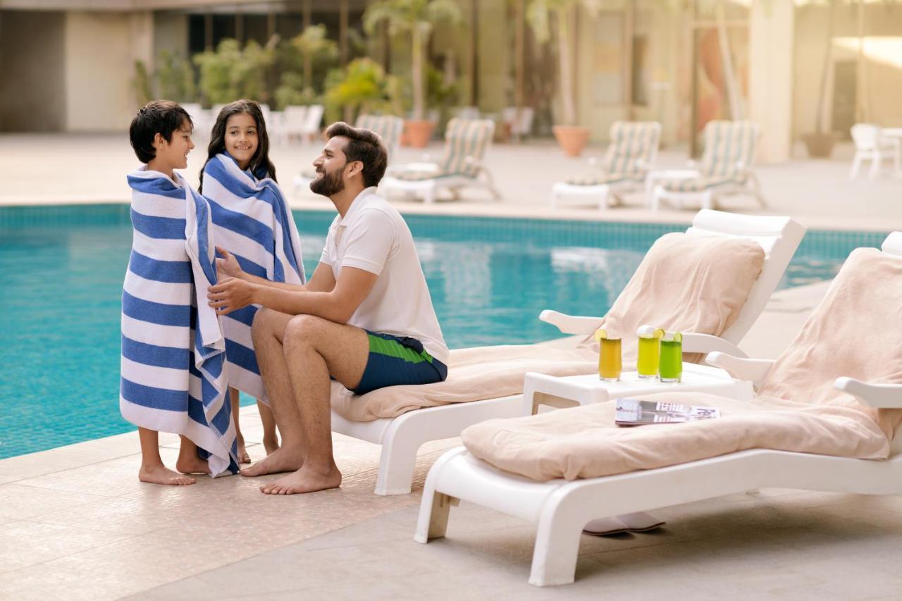 Moevenpick Hotel Карачи Екстериор снимка