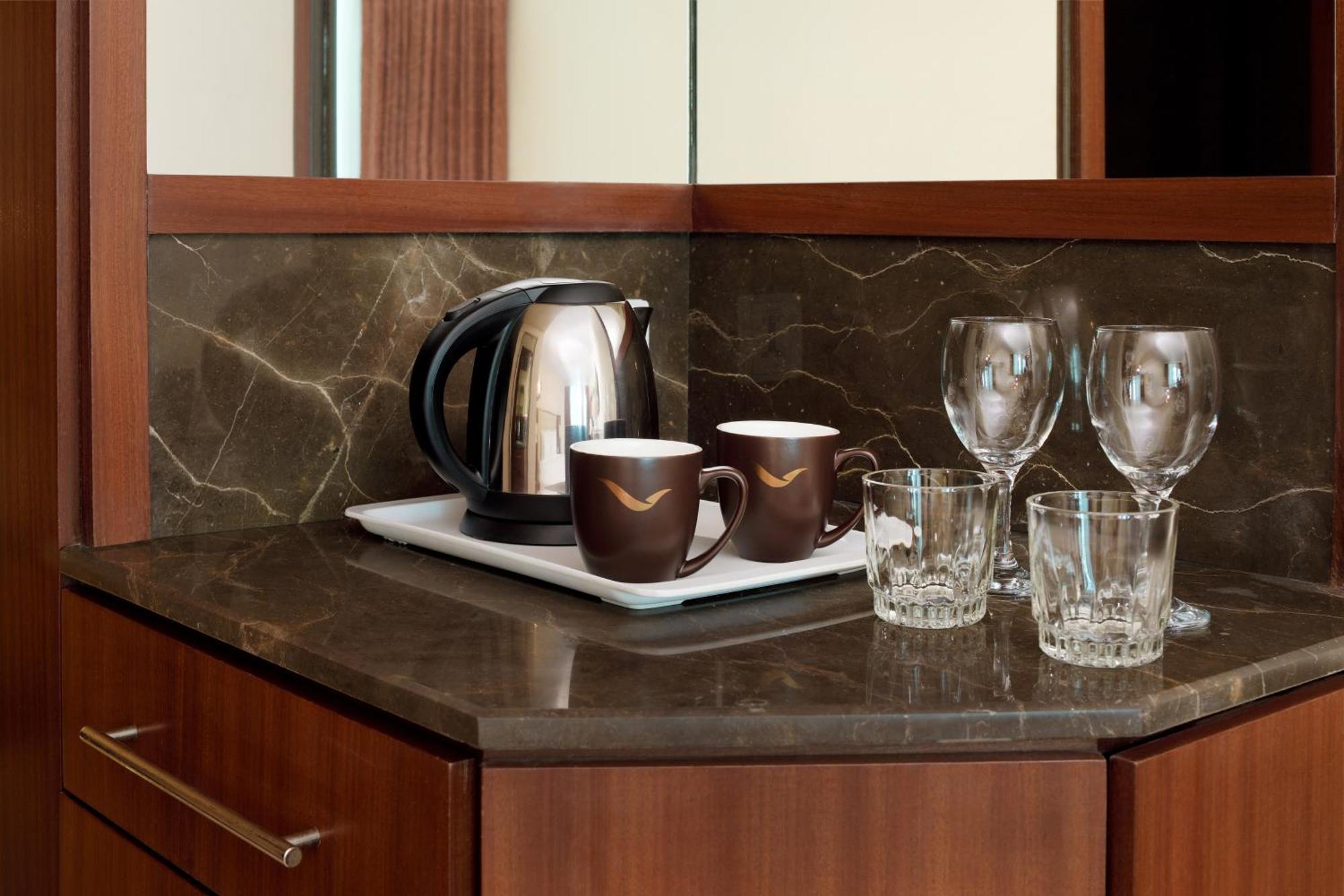 Moevenpick Hotel Карачи Екстериор снимка